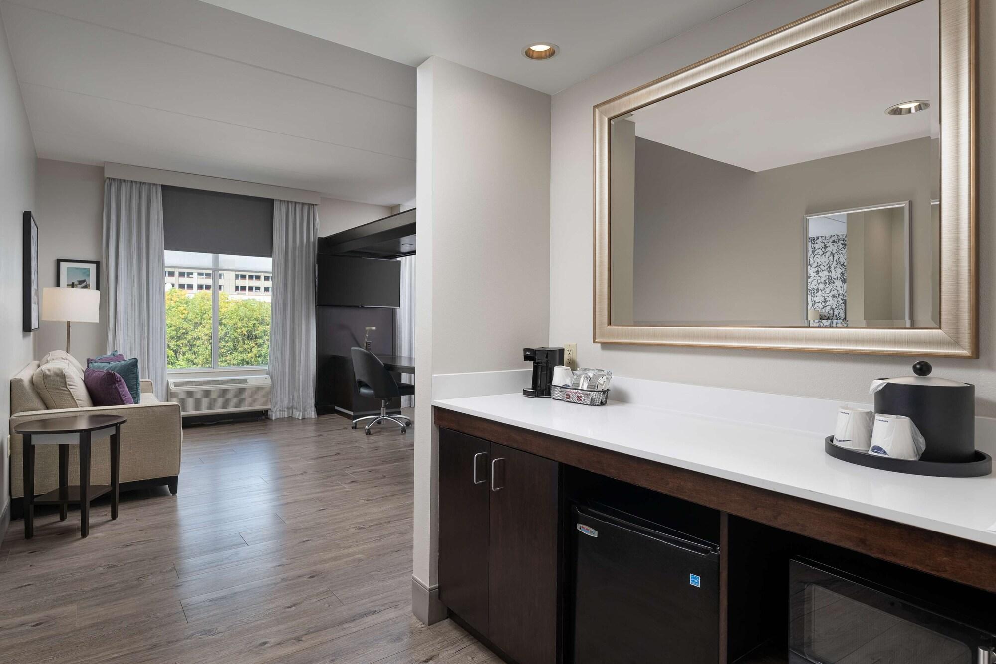 Hampton Inn & Suites Chattanooga Downtown מראה חיצוני תמונה